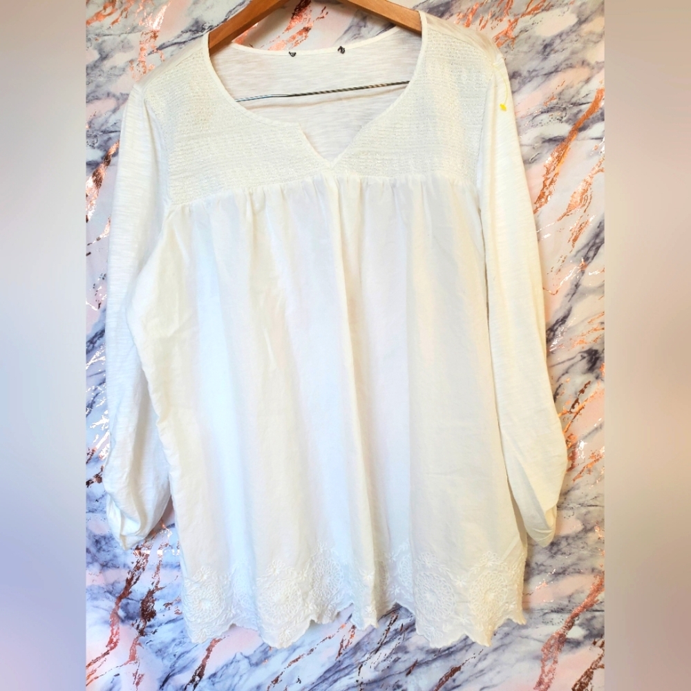 Women's white tunic size 1X